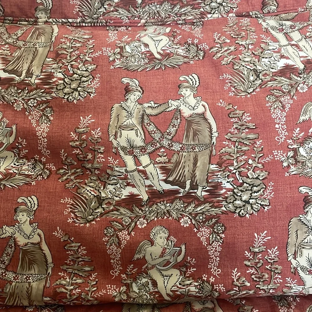 Toile Curtains (2) & Shams (2) with Romantic Couple & Cupid playing Harp. - Picture 2 of 8